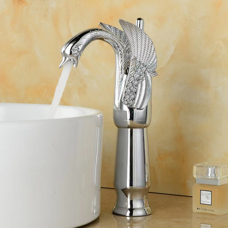 Solid brass bathroom basin faucet, hot and cold single lever