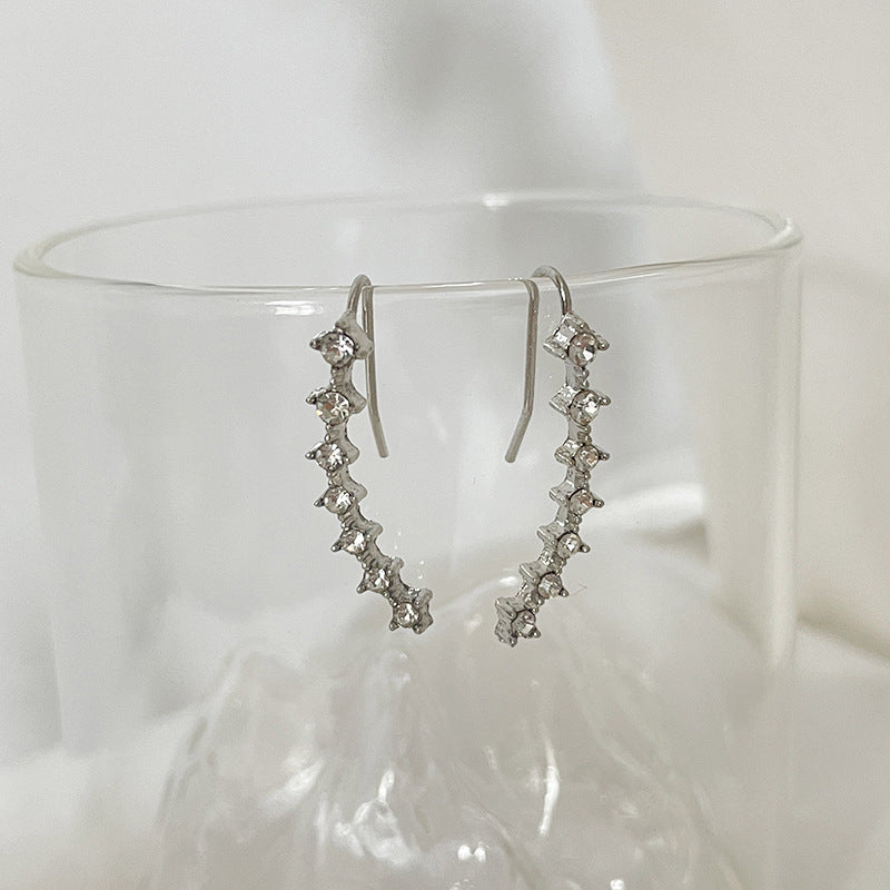 Skanto | Seven Star Diamond Stud Earrings