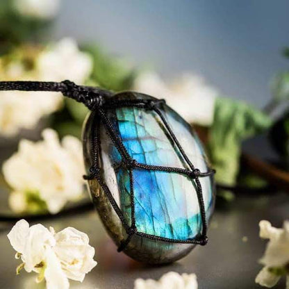 BowLift | Dragonheart Labradorite Necklace – Mystical and Energizing Jewelry for Personal Power
