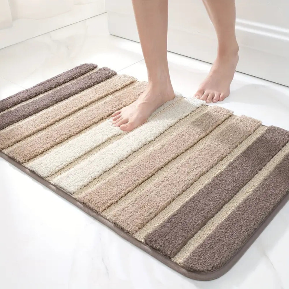 Skanto | Lumiere Striped Absorbent Bath Mat