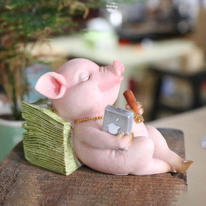 Skanto | Cute Pig Ornament