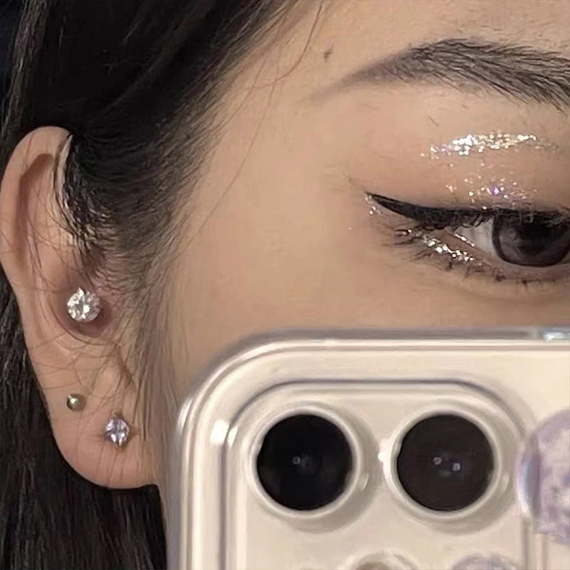 Skanto | Magnetic Zircon Stud Ear Clip