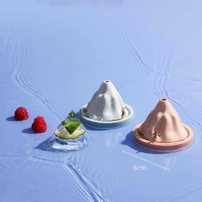 Reusable Silicone Snow Mountain Iceberg Ice Cube Mold with Lid | Bowlift