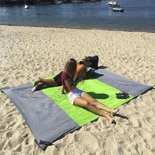 Sandsberg | Sand-proof Beach Blanket | Lightweight & Quick-drying