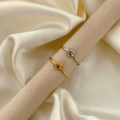 BowLift | Dainty Heart Knot Bond Ring