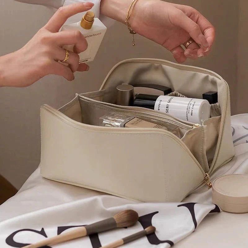 Skanto | Large Capacity Travel Makeup Bag