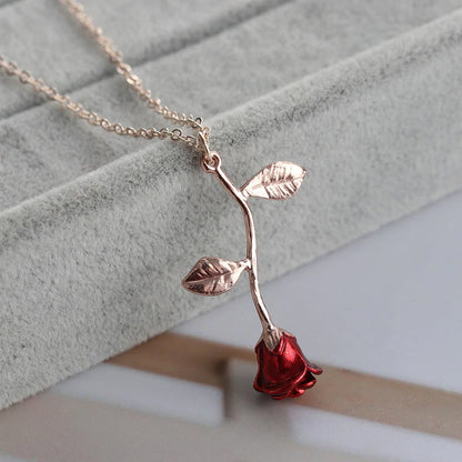 Skanto | 3D Rose Pendant Necklace