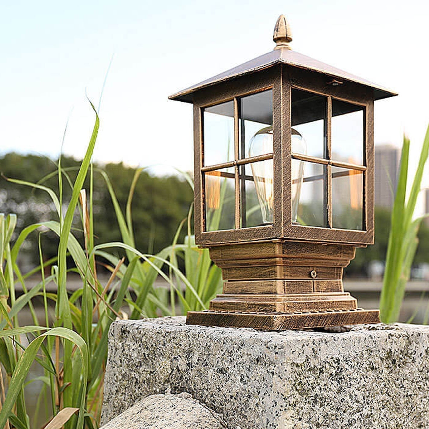 European Outdoor Pillar Light, Waterproof, Rustproof, Terrace Lamp with Single Light Source