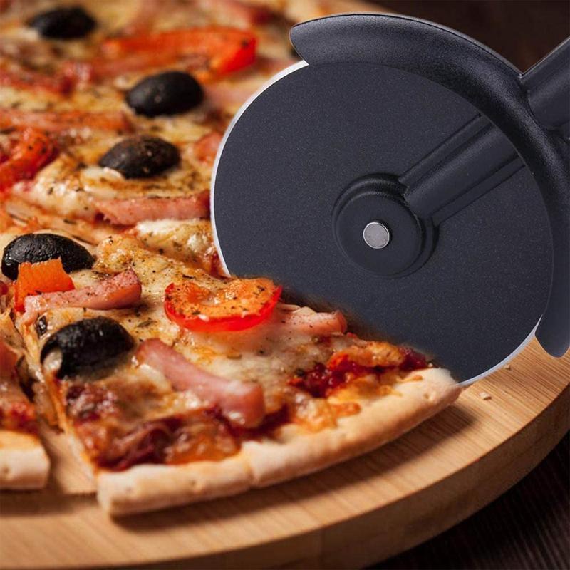 BowLift | Wheel Roller Pizza Cutter