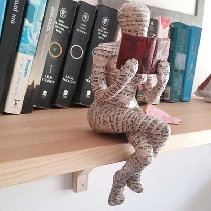 Creative Resin Reader Decoration | Skanto