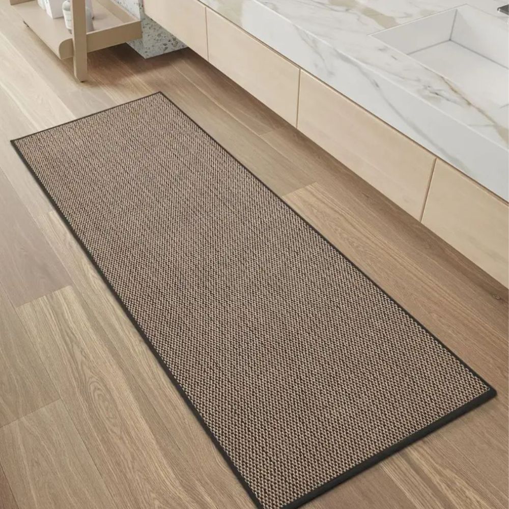 Skanto | Braided Comfort Non-Slip Bath Mat
