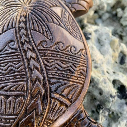 Skanto | Hawaiian Turtle Resin Ornament