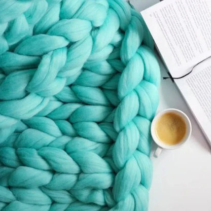 BowLift | DIY Chunky XL 1000 gram Yarn for Soft Blankets