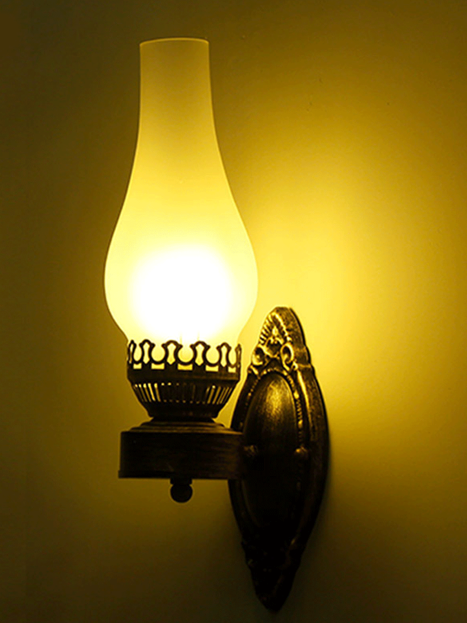 1-light Antique Kerosene Iron Wall Light Fixture with Glass Shade in Bronze | Karnz