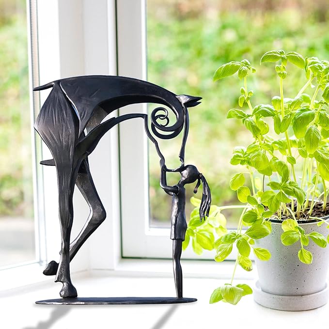 BowLift | Modern Metal Horse Statue