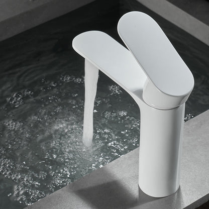 BowLift | Bathroom Sink Faucet Lever Handle Brass Monochrome Bathroom Faucet