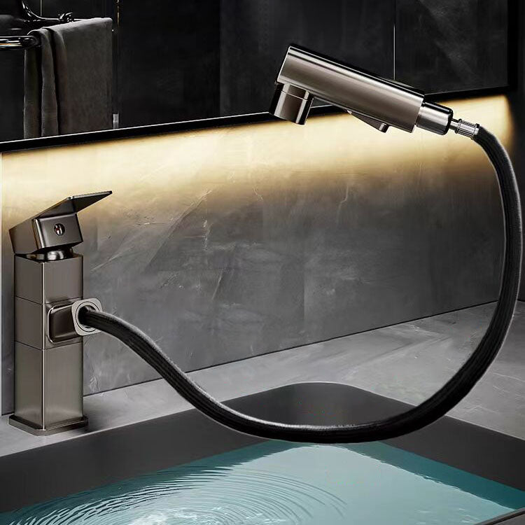 Bathroom vanity faucet with swivel spout, single-handle mixer with pull-out spray head