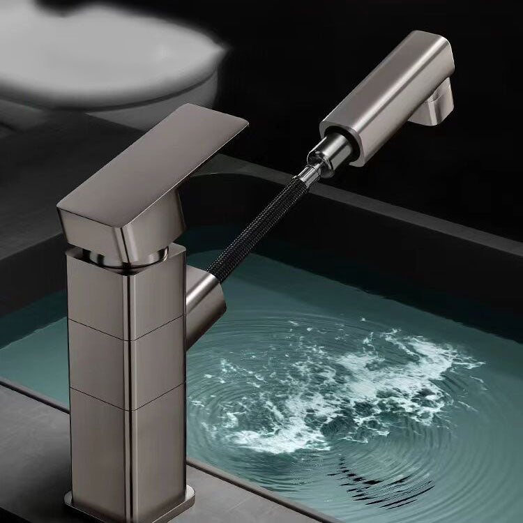 Kitchen Faucet with Swivel Spout, Single Handle Faucet with Pull-Down Sprayer