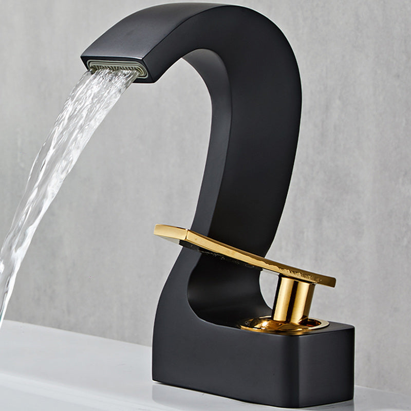 BowLift | Modern Single-Lever Basin Faucet Bathroom Brass Central Faucet