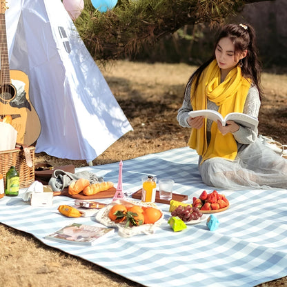 Outdoor Picnic Blanket – waterproof and sand-repellent | Perfect for outdoor adventures
