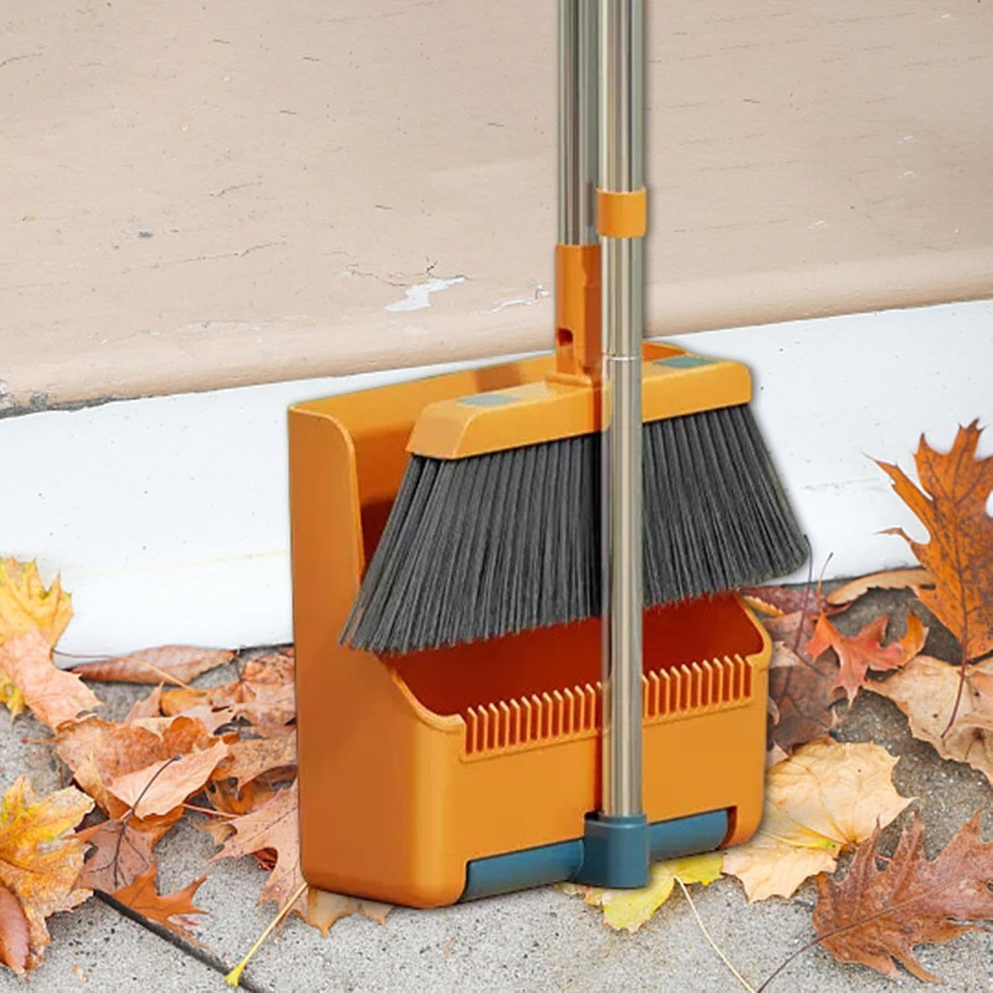 Skanto | Large Broom and Dustpan Set – Long Handle with 180° Rotating Broom Head – Clavira
