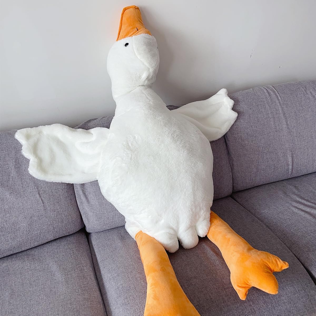 Skanto | Cozy Giant Goose Plush – Soft Toy in Multiple Sizes