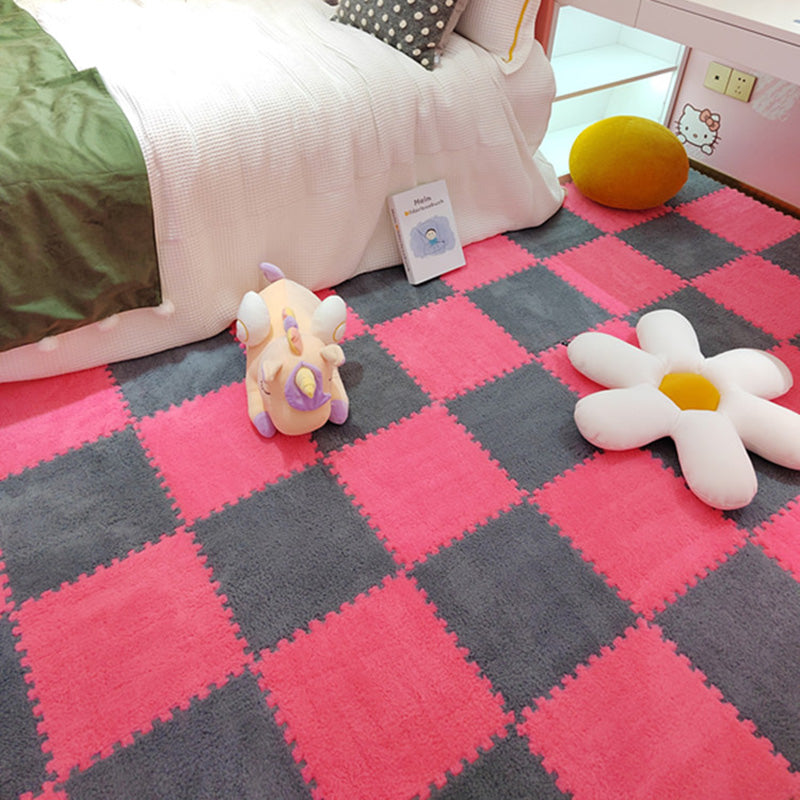 BowLift | Modern Tiles and Carpet Plush Cut Composite Non-Slip Carpet Tiles