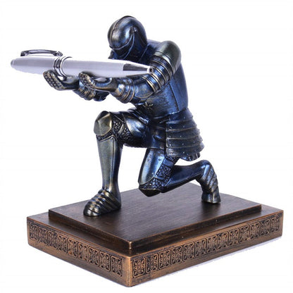 BowLift | knight pen holder