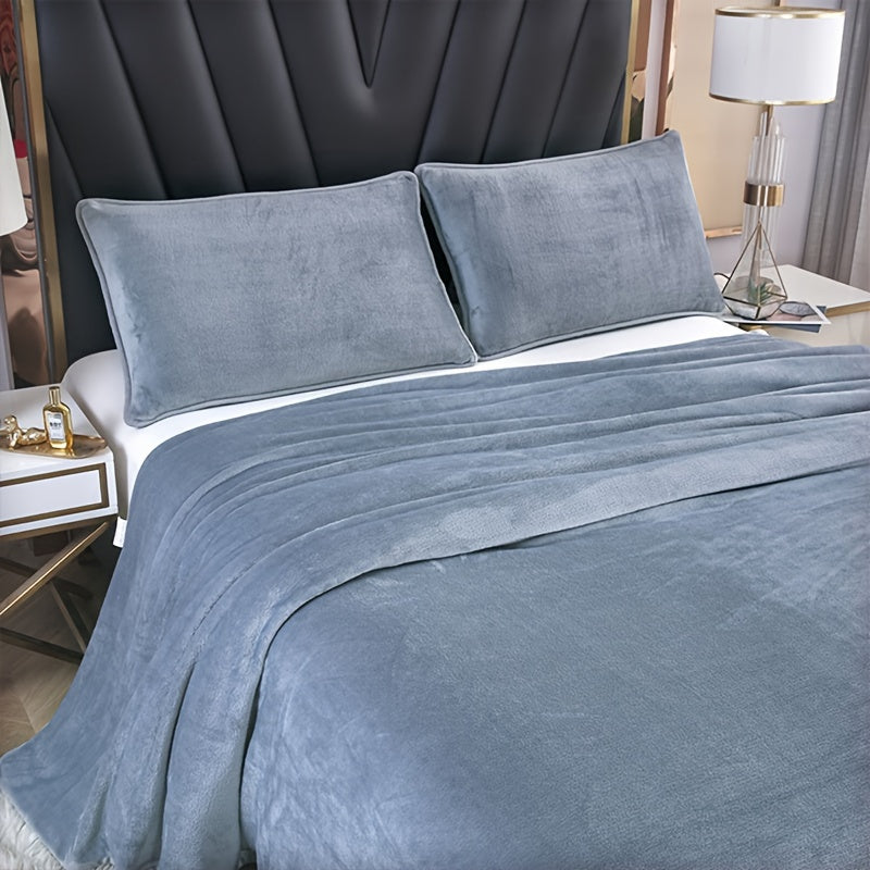Skanto | Luxury Flannel Fleece Blanket - Unrivaled Comfort & Warmth