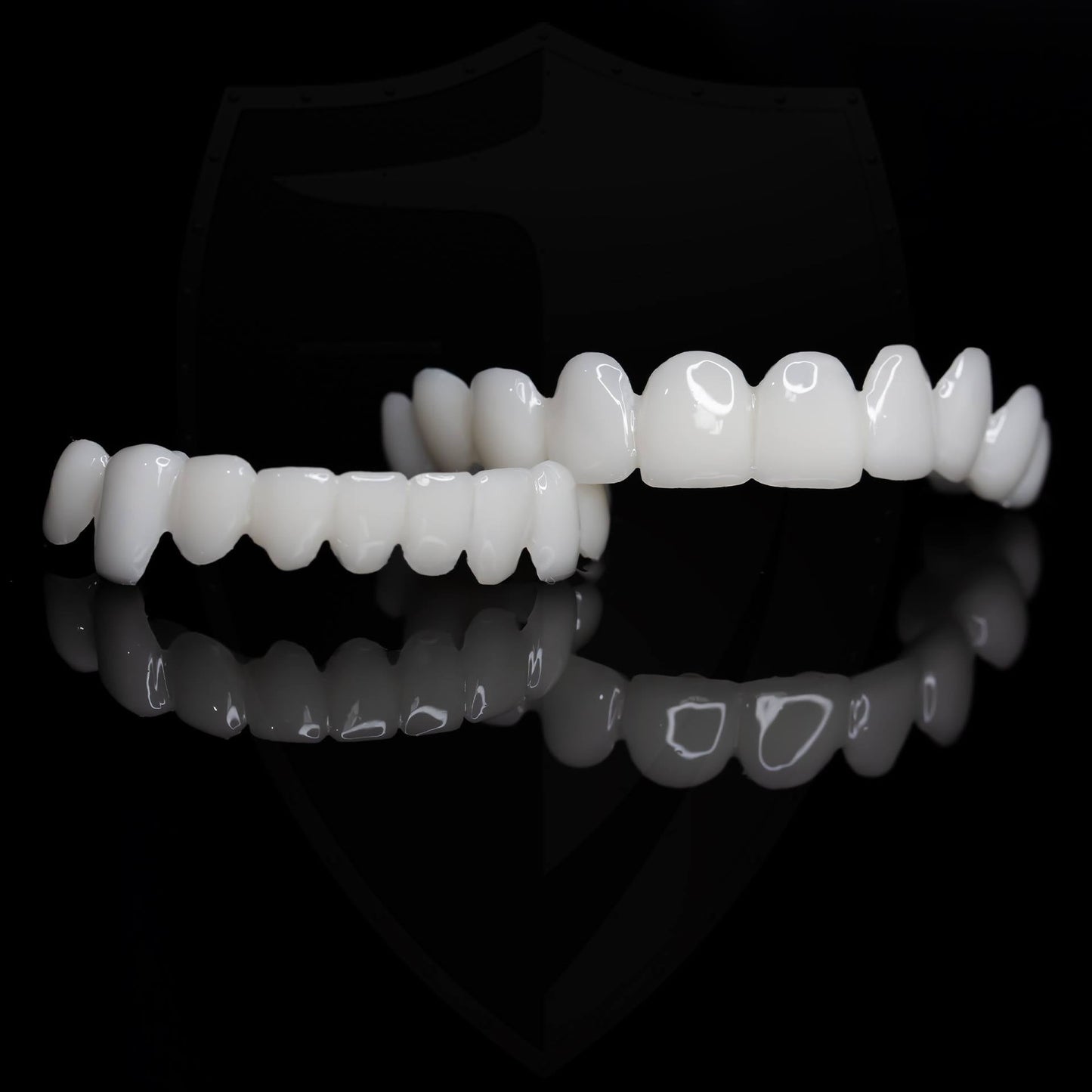 Kalsten | Smile Lens – Adjustable White Denture for Direct Smile Correction