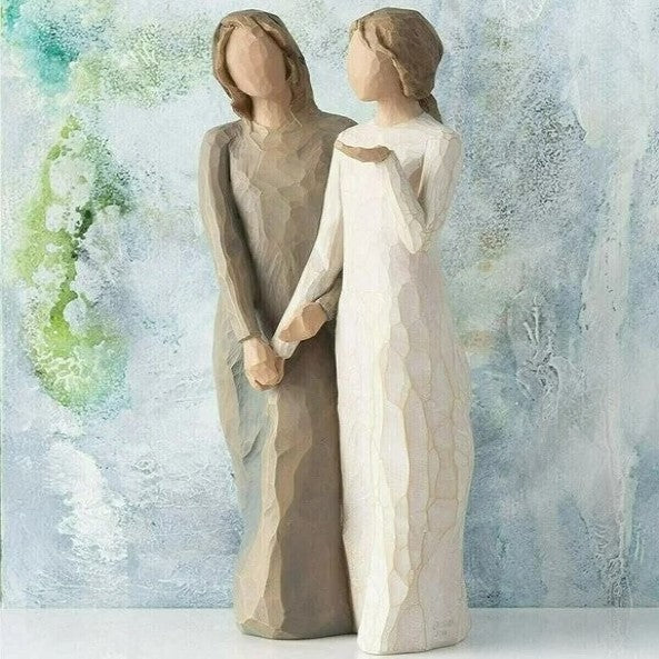 Frendorf | Sister figure made of resin