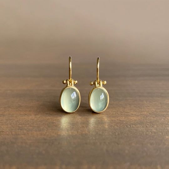 Brehn | Vintage earrings with green moonstone - Elina