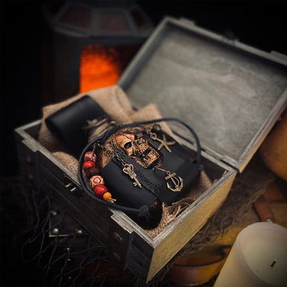 Skull Pirate Rum Resin Bottle | Brehn
