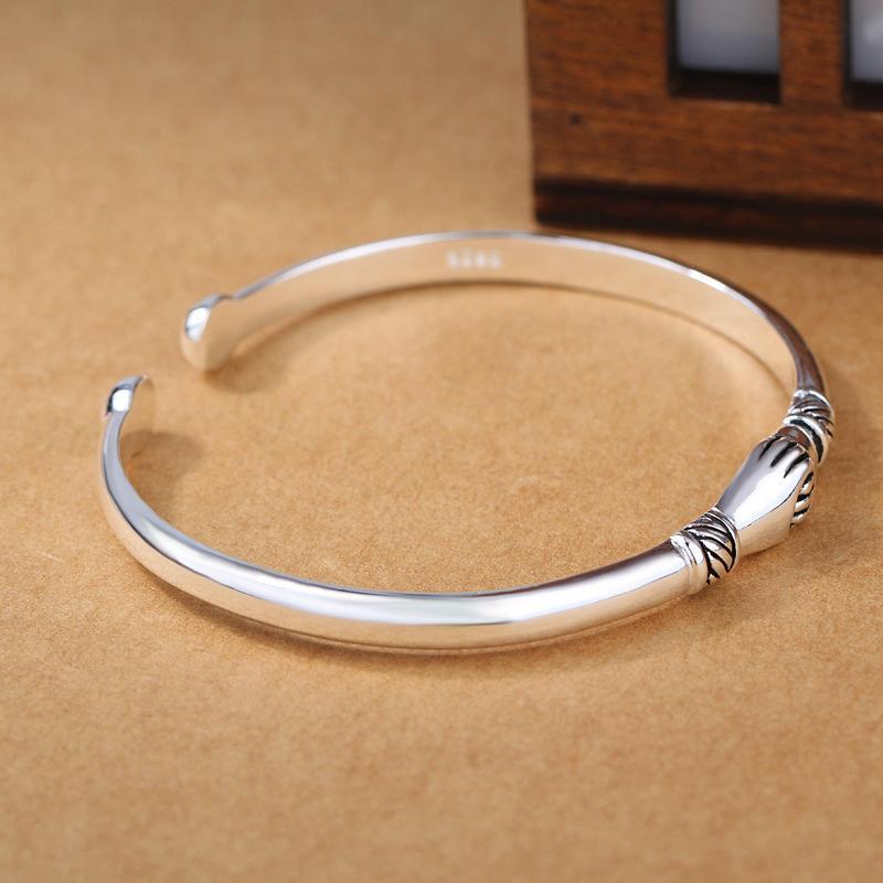 BowLift | Friendship Handshake Bracelet