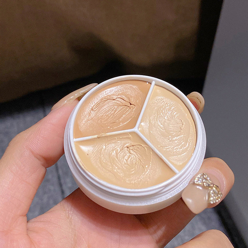 BowLift | Tri-Color Concealer Palette for Acne Spots and Dark Circles
