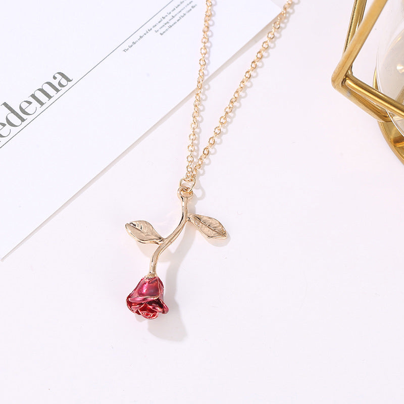 Skanto | 3D Rose Pendant Necklace