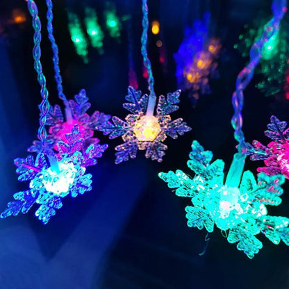 Skanto | LED Curtain Light Chain with Snowflakes | Indoor & Outdoor