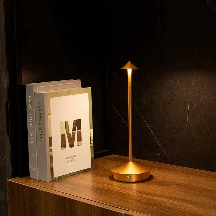 Skanto | BeamLuxe - Elegant Wireless Table Lamp