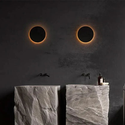 BowLift | Minimalist LED wall light in round or square, IP65