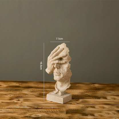 BowLift | Three monkeys with a message – a sculpture full of meaning