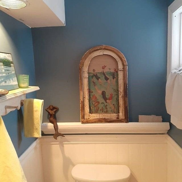 BowLift | Swimming Wall Art Bathroom Decor