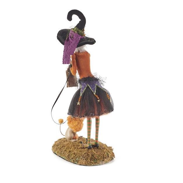 Frendorf | Halloween Figurine | Handmade Witch Decoration | Resin