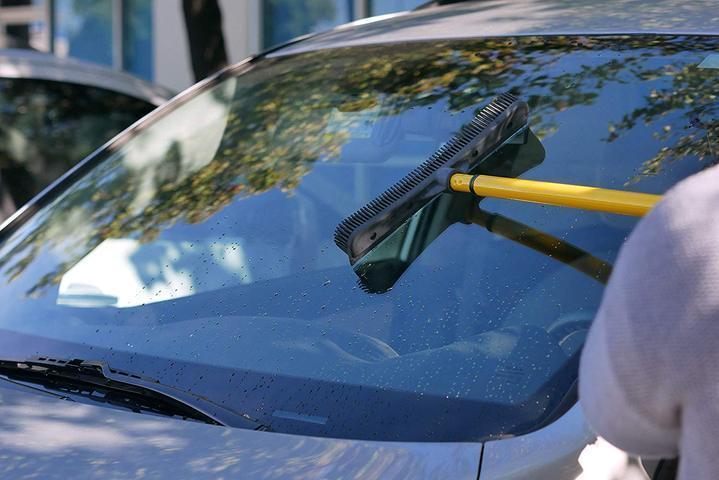 Brehn | Broom with natural rubber squeegee, for multiple surfaces and for removing pet hair