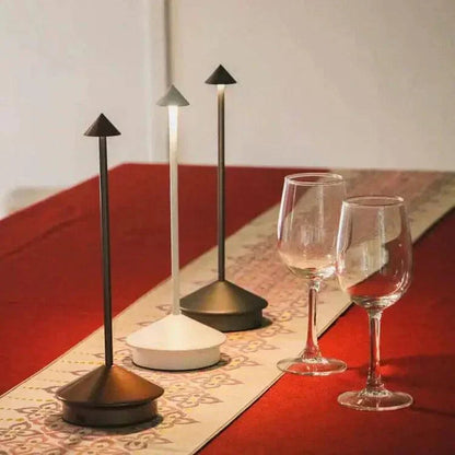 Skanto | BeamLuxe - Elegant Wireless Table Lamp