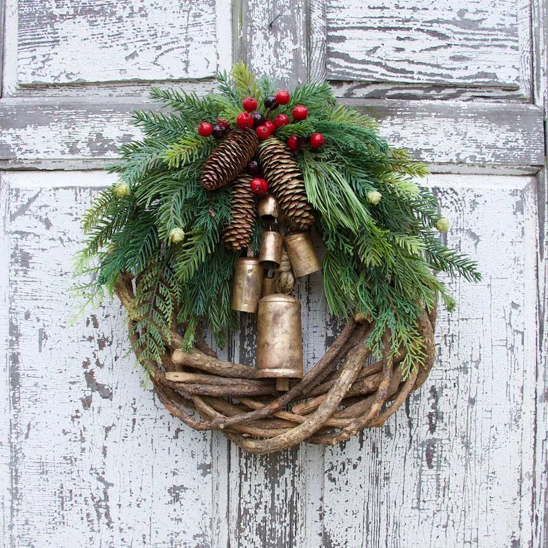 Skanto | Christmas Wreath | Boho Style | Rustic Winter Base with Pinecones and Golden Bells