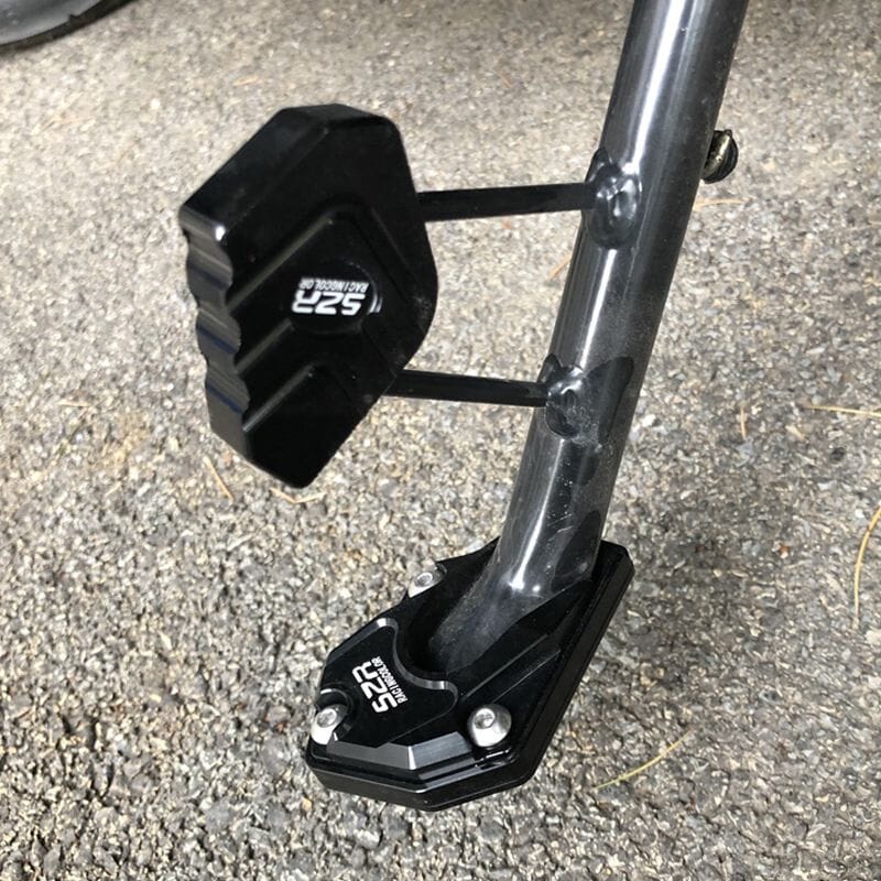 BowLift | GripGuard Pro — Make your motorcycle rock-solid safe – never tip over again, no matter the ground!