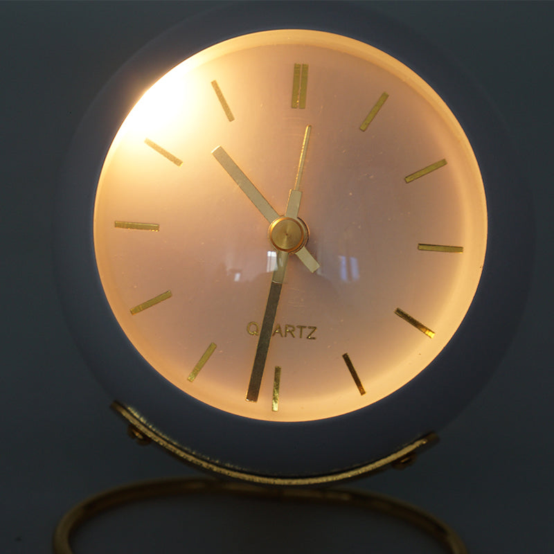 Skanto | Minimalist Round Table Clock