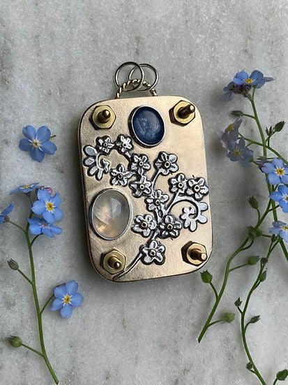 BowLift | Mini Flower Press | Compact Botanical Keepsake Maker | Portable Craft Tool