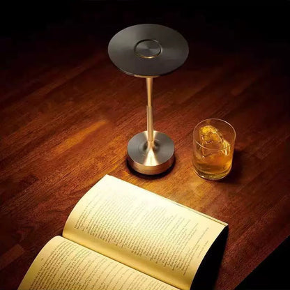 ClarityGlow Luxus Edition | Wireless LED Table Lamp | Brehn