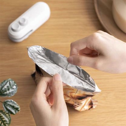 Skanto | Mini Handheld Chip Bag Sealer